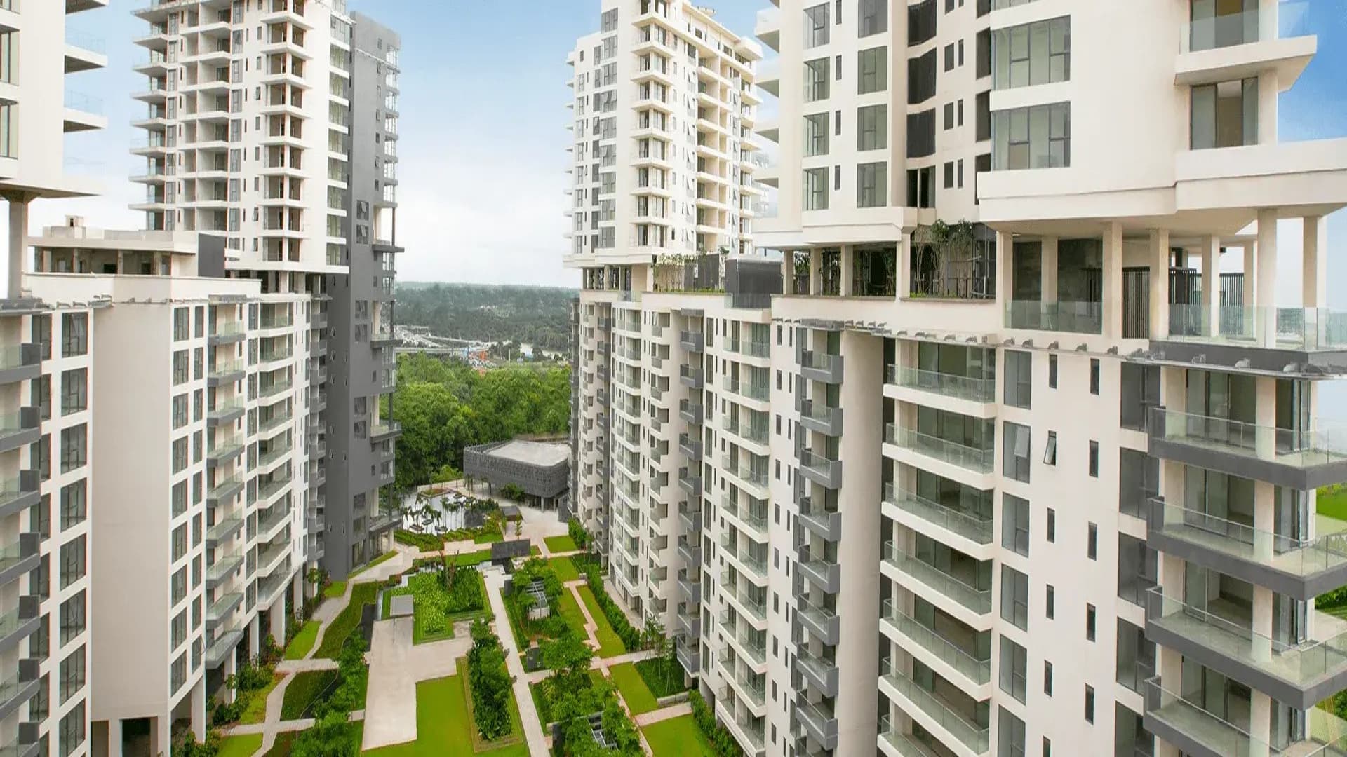 Embassy Lake Terraces thumbnail 2